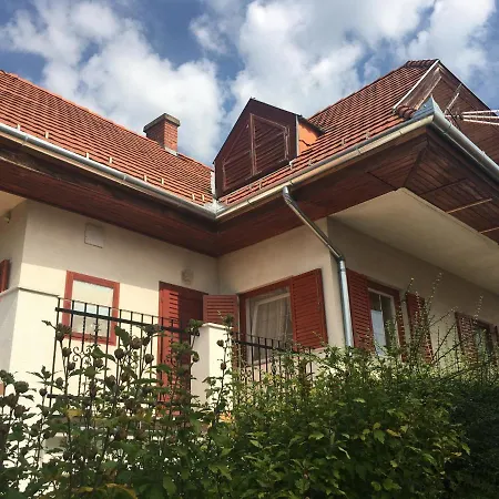 Anita Holiday home Vonyarcvashegy